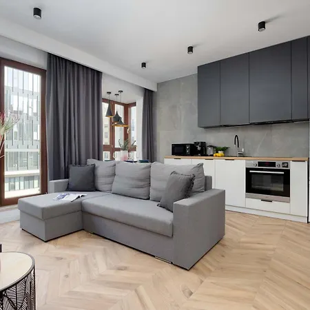 Apartment Tasteful With Parking By Renters